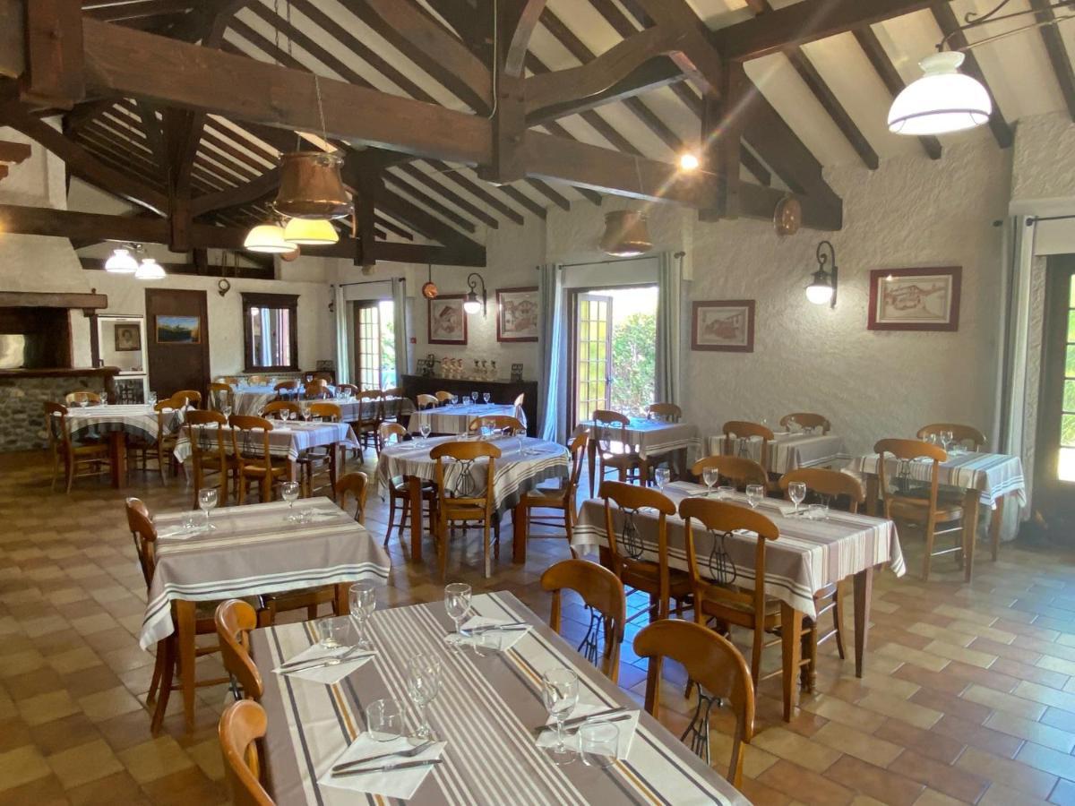 Auberge Chez Tante Ursule كامبو-لي-بان المظهر الخارجي الصورة