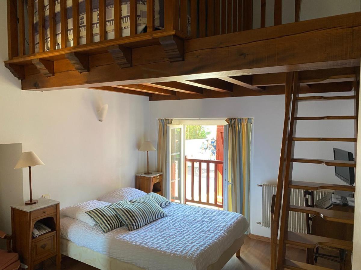 Auberge Chez Tante Ursule كامبو-لي-بان المظهر الخارجي الصورة