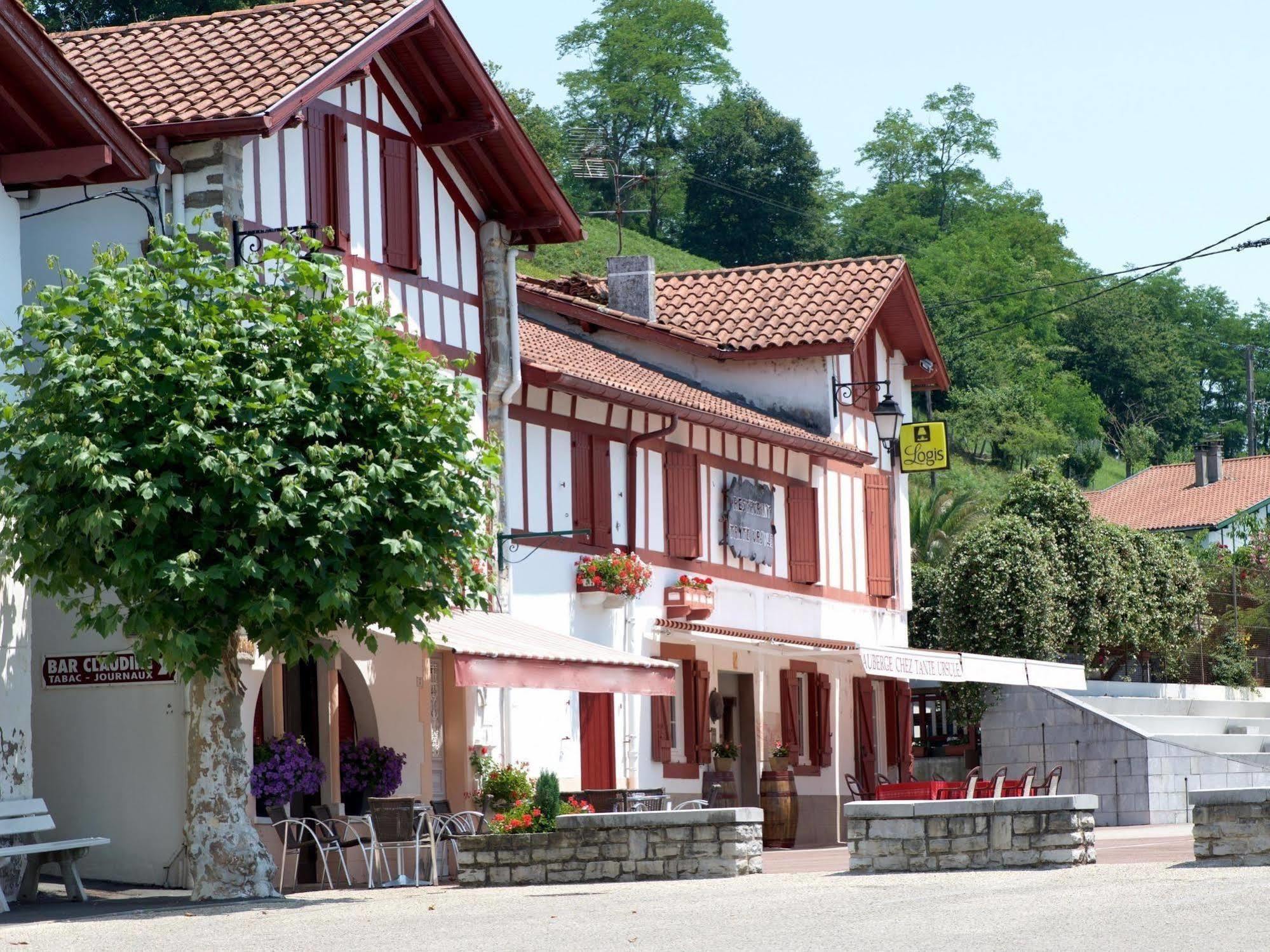 Auberge Chez Tante Ursule كامبو-لي-بان المظهر الخارجي الصورة
