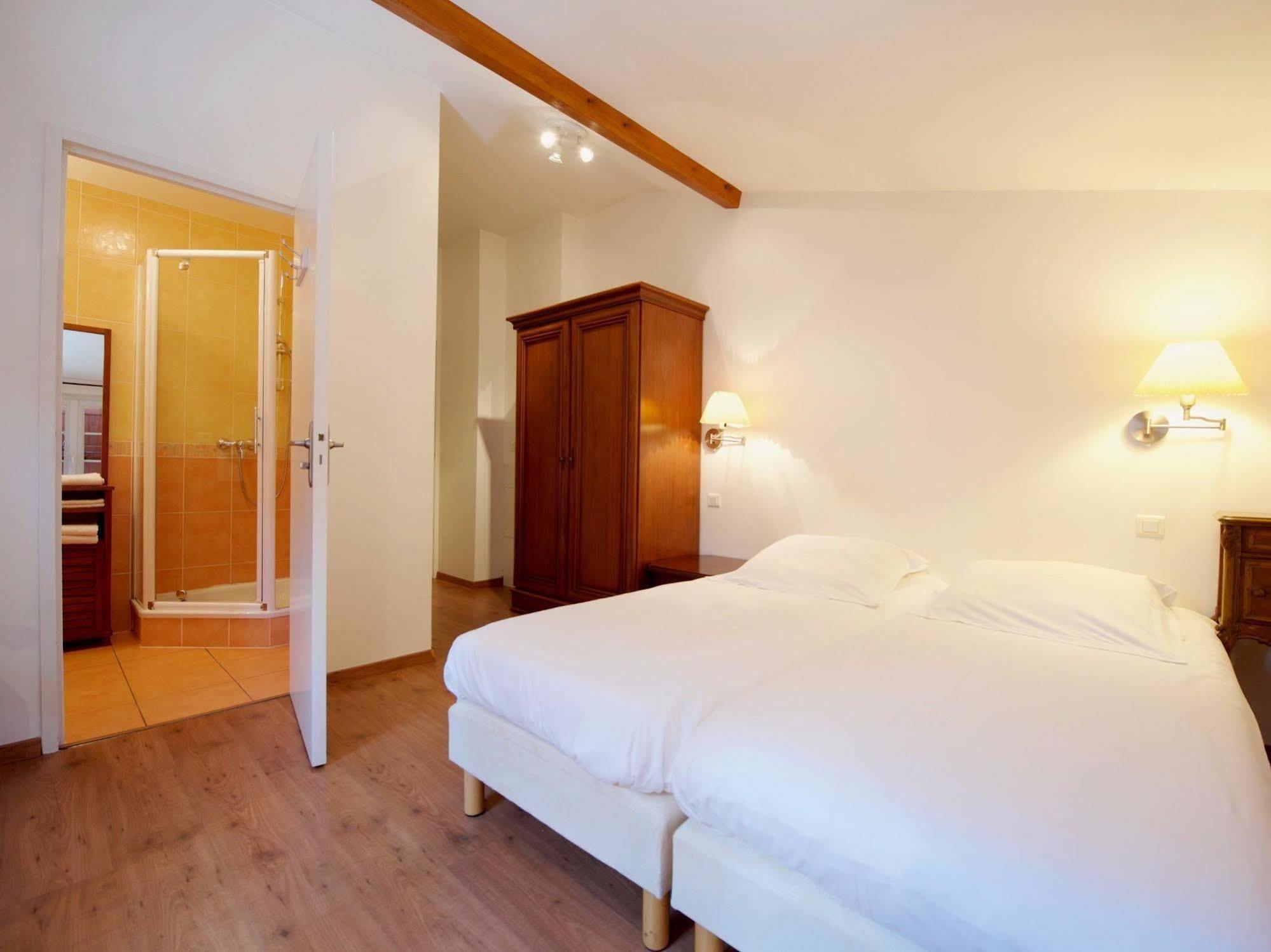 Auberge Chez Tante Ursule كامبو-لي-بان المظهر الخارجي الصورة