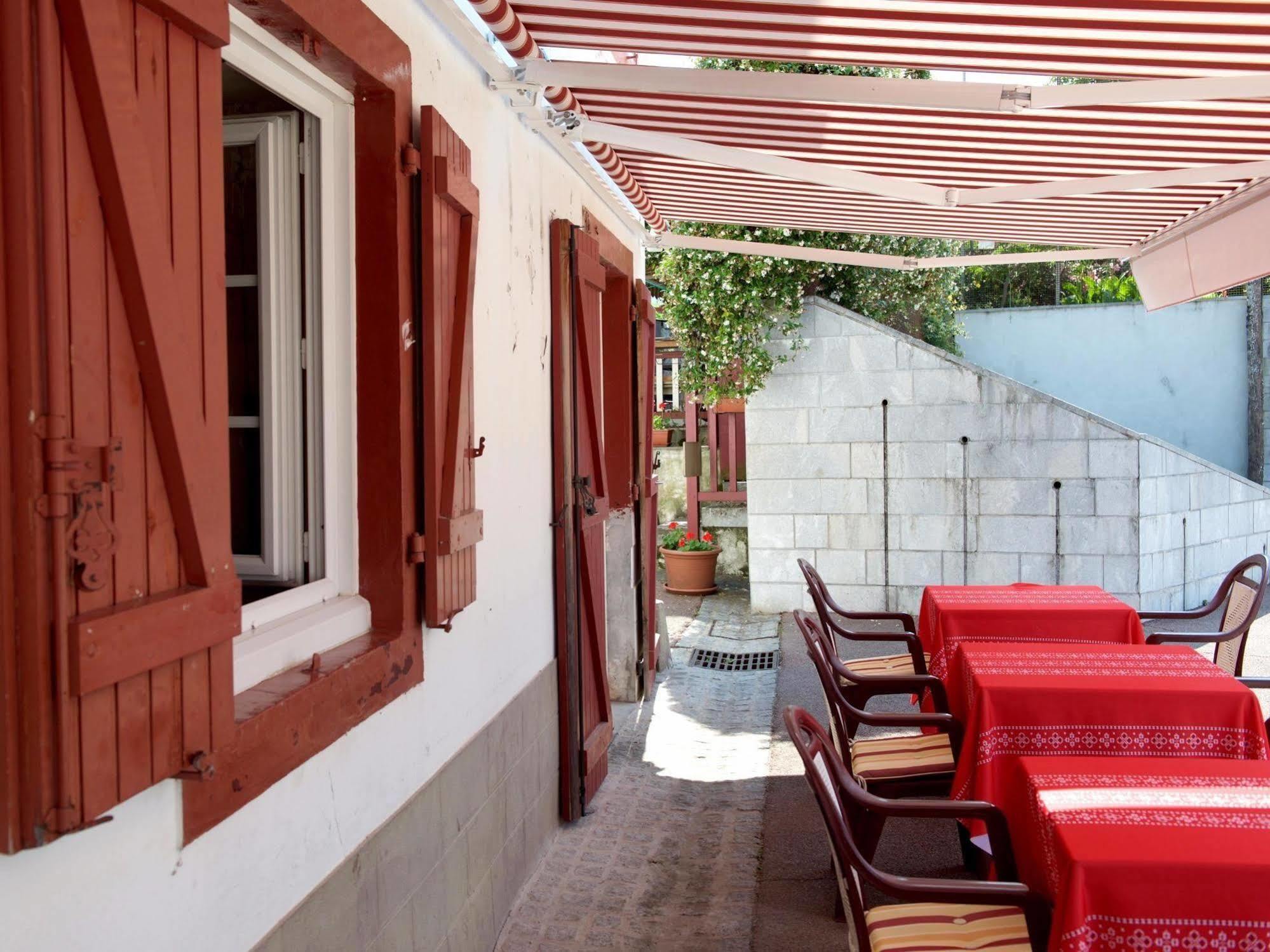 Auberge Chez Tante Ursule كامبو-لي-بان المظهر الخارجي الصورة